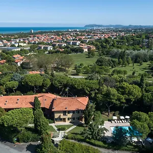 Residenze Al Colle Dei Pini Апарт-отель